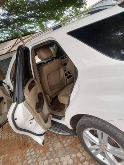 A picture of 2014 Mercedes Ml350
