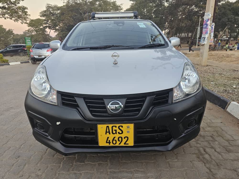classifieds/cars nissan