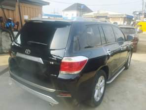 A picture of Super clean used 2016 Toyota Highlander fullest option now available