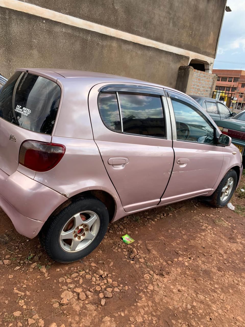 A picture of Toyota vitz 0753290125