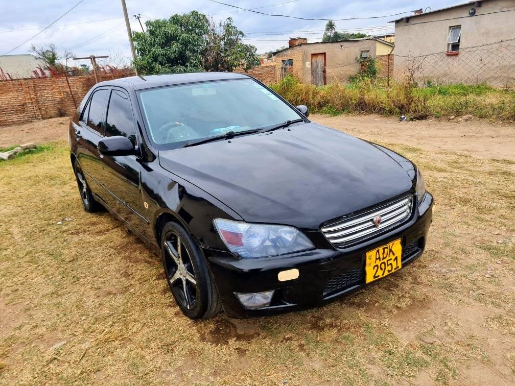 used toyota altezza