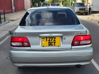 A picture of TOYOTA CARINA TI BEI MILIONI 7 8 MWENYEWE ANA SHIDA