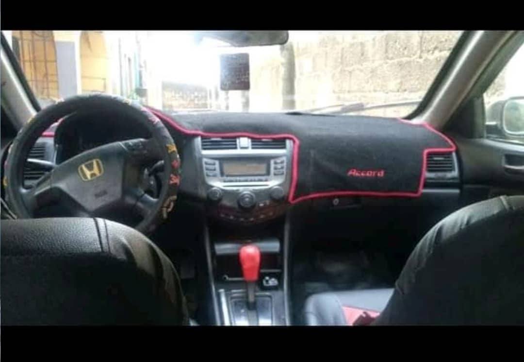 A picture of 2006 Honda Accord 4 Cylinder Alloy Rims Clean Title
