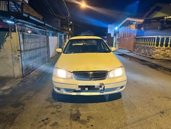 nissan almera