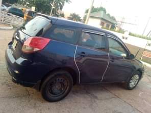 A picture of 2004 Toyota matrix complete first body Super cool engine Gear