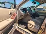 A picture of Distress distress on this super clean 2005 Toyota Highlander