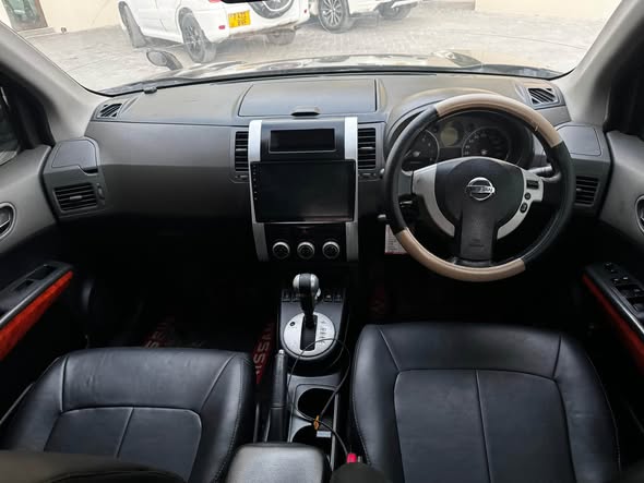 A picture of Nissan xtrail new model