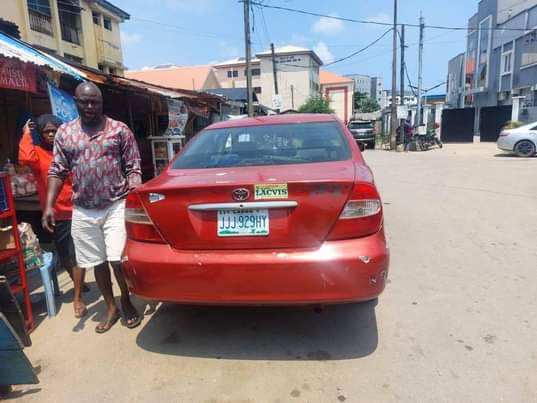 A picture of 2004 Toyota Camry