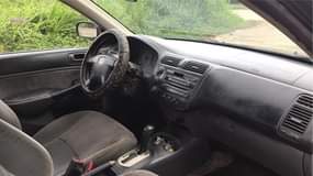 A picture of  2003 Honda civic with toks engine everything working fine
