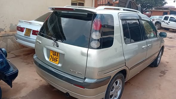 A picture of Toyota raum