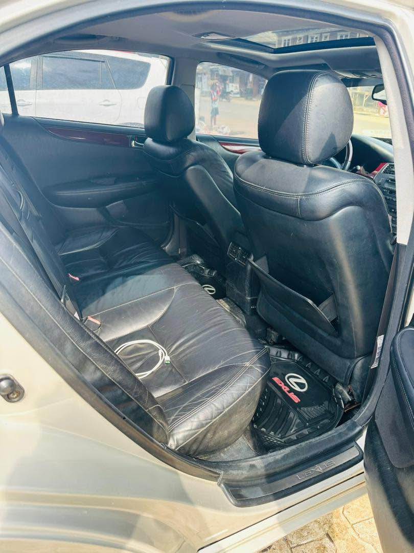 A picture of  Lexus Es 330 nothing to fix