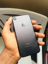 A picture of iphone 7plain