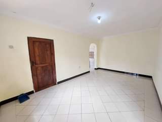 A picture of APARTMENT ZIKO NNE KWENYE COMPAUND MOJA A SEBULE KUBWA SANA