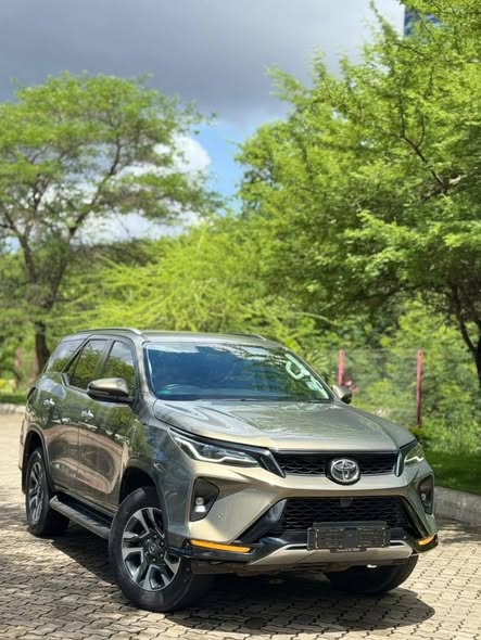 A picture of 2023 TOYOTA FORTUNER