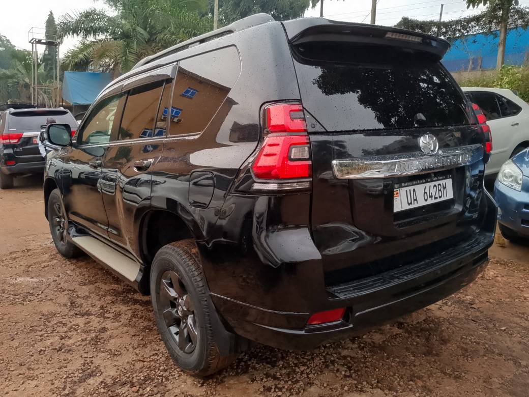 A picture of Land Cruiser prado