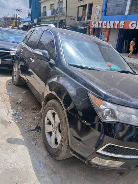 A picture of Few Hours Deal Acura MDX 2009 model