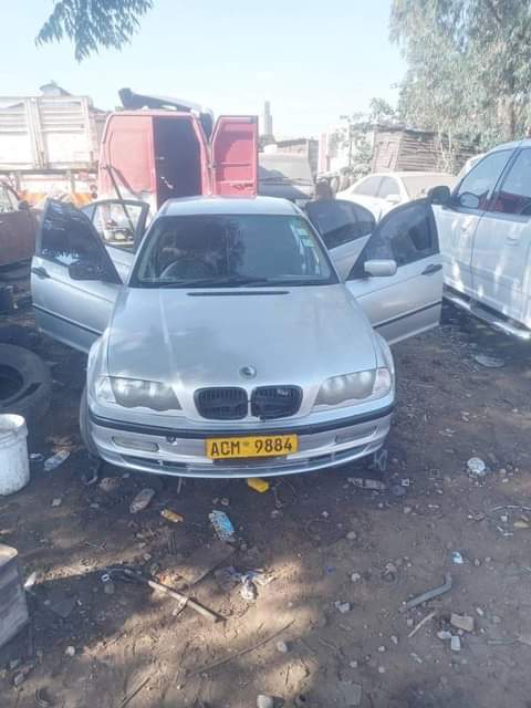 classifieds/cars bmw