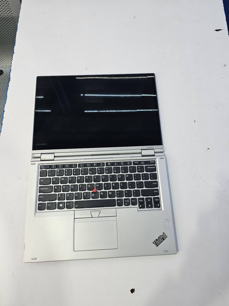 A picture of Lenovo yoga 370