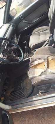 A picture of Toyota Camry old model wagon manual transmission is available with