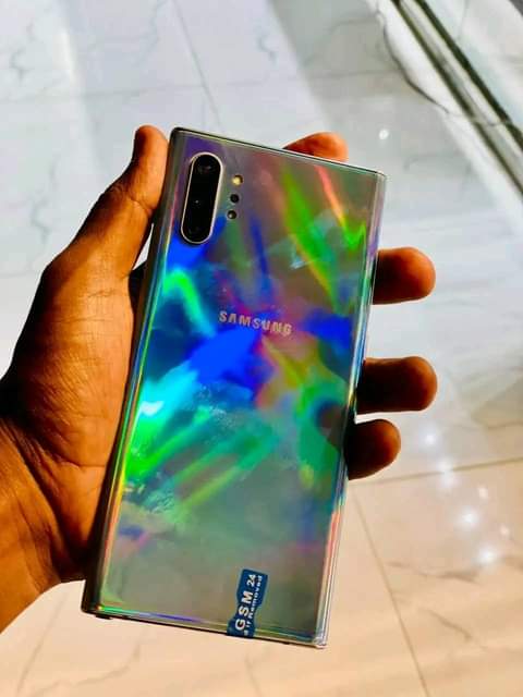 A picture of Samsung galaxy Note 10 plus