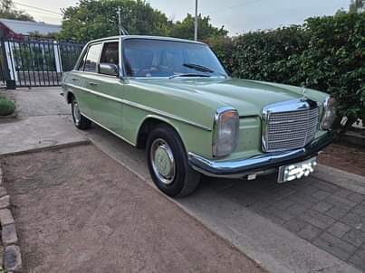 1975 Cars