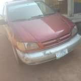 A picture of 1999 Toyota Sienna Le