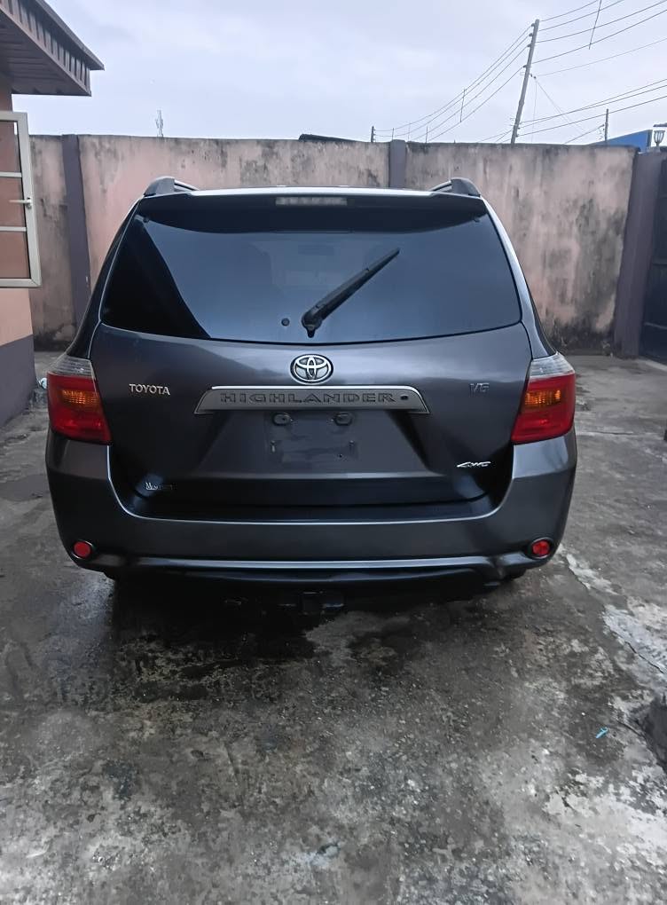 A picture of Toyota highlander 2008 Sport Reg