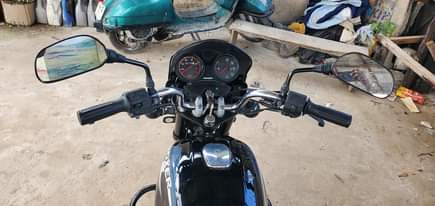 A picture of Inauzwa boxer bm125 pkpk nimpya full documents piga cma 0765887420