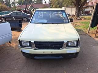 classifieds/cars isuzu