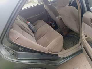 A picture of 2004 Toyota Camry LE