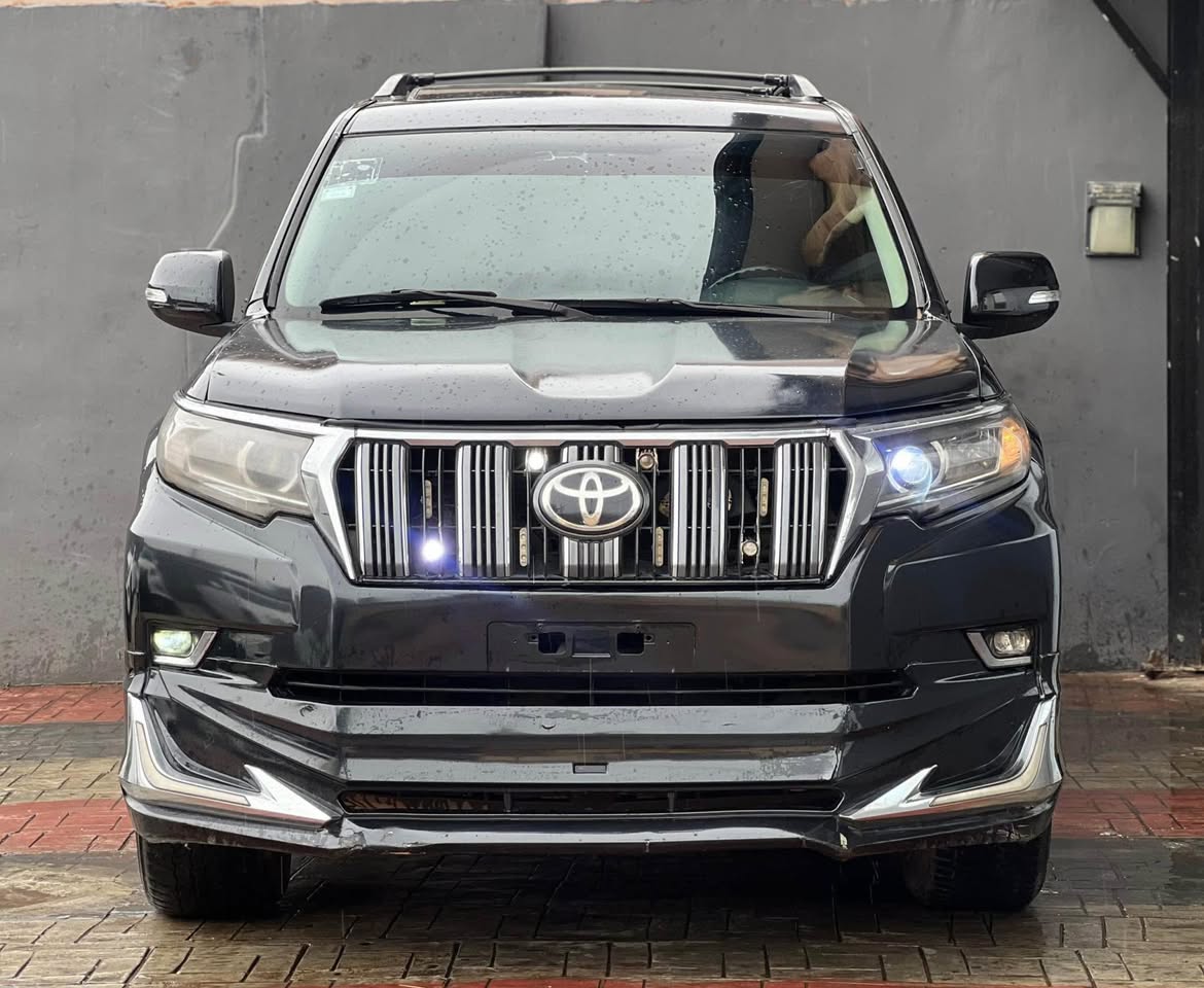 A picture of Land cruiser prado