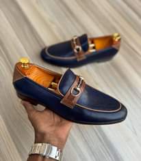 A picture of Classic men s gentle shoes
