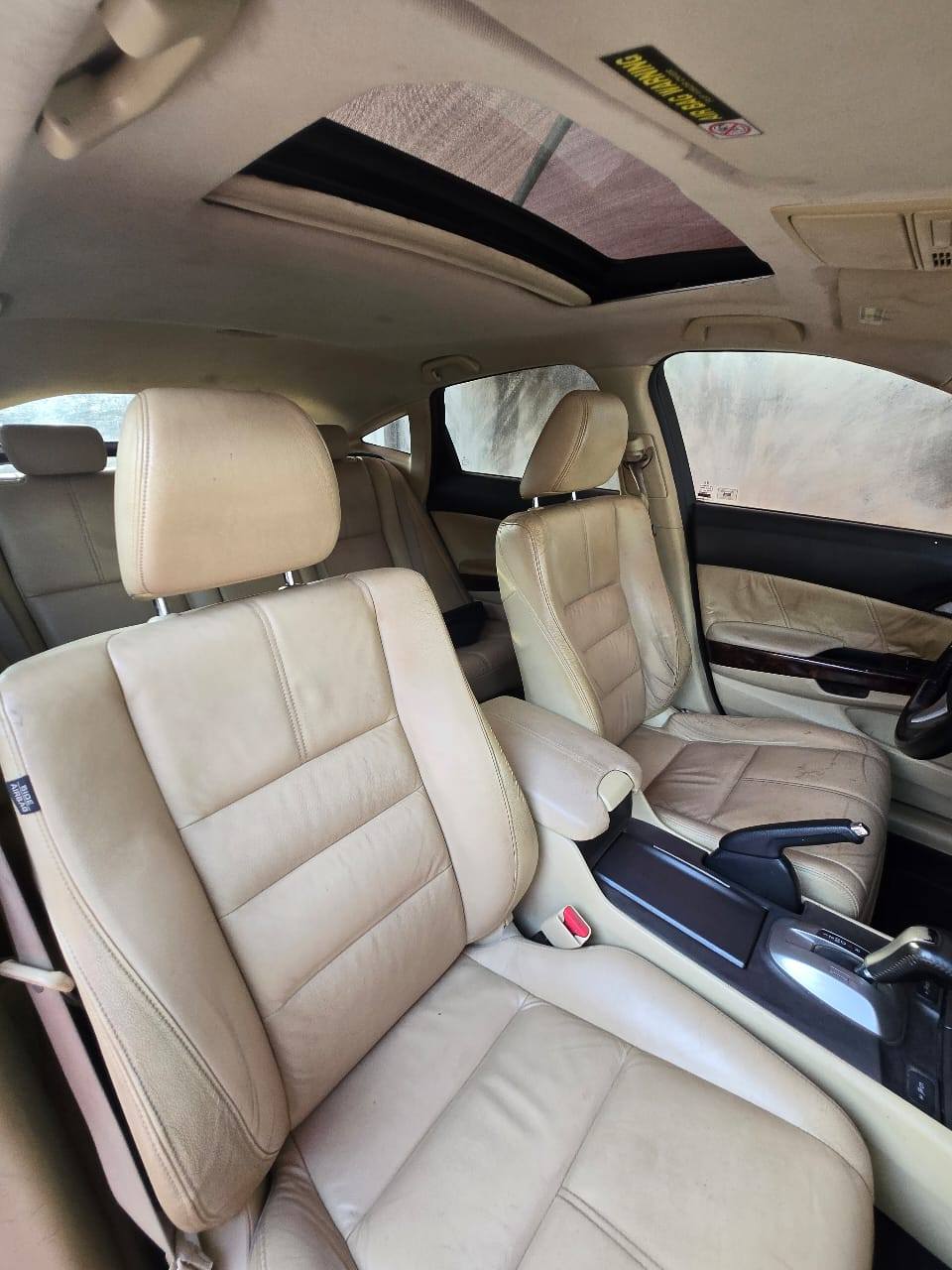 A picture of BARELY USED HONDA CROSSTOUR 2011 MODEL