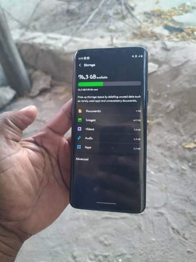 A picture of Samsung S9 