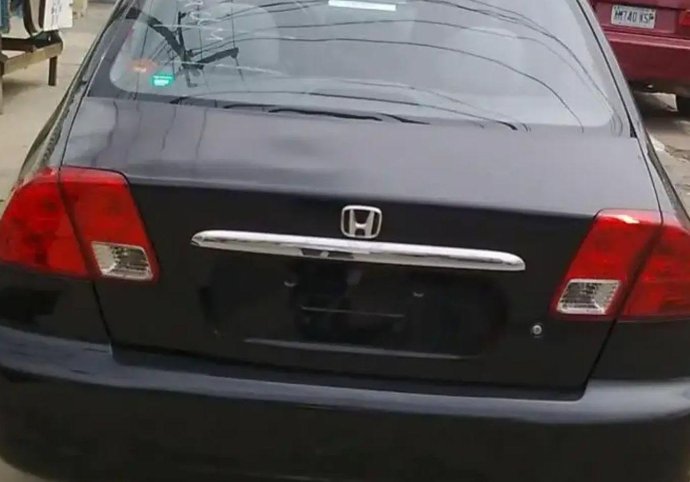 A picture of 2003 Honda civics