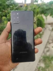 A picture of SAMSUNG GALAXY s20 PLUS 5G