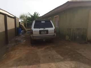 A picture of Toyota 4Runner Jeep