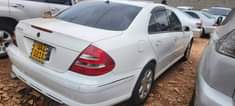 A picture of 2004 Benz 2004