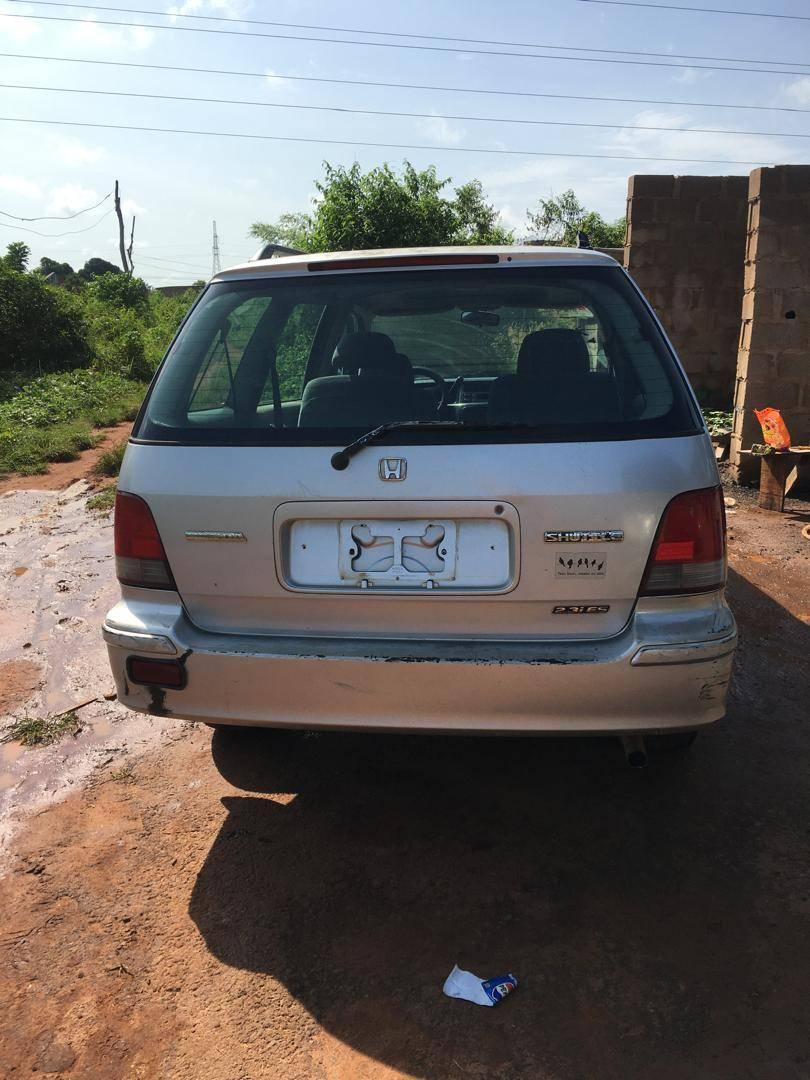 A picture of 1999 Honda Shuttle
