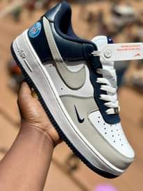 A picture of Sneakers