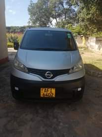 nissan nv200