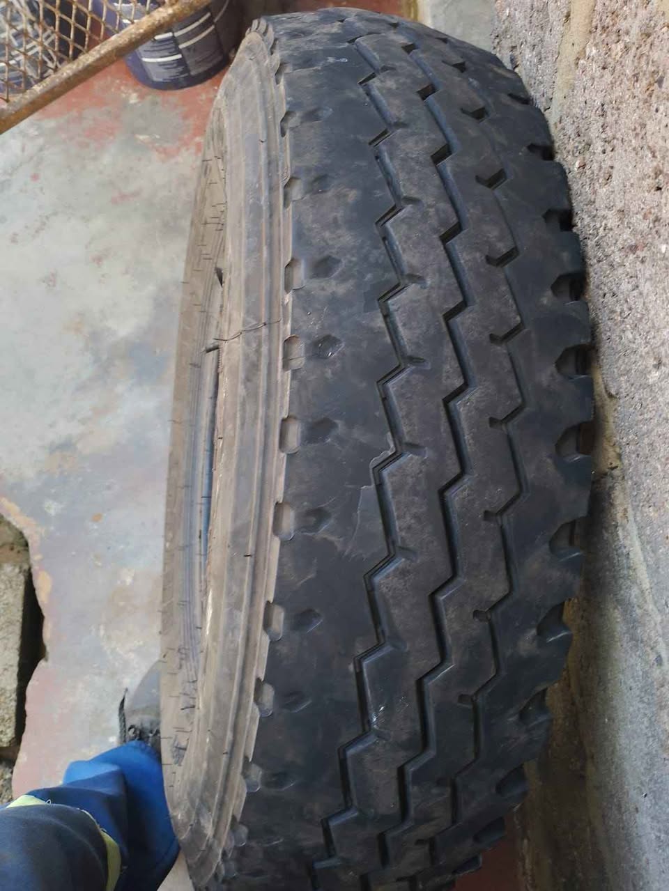 tyres