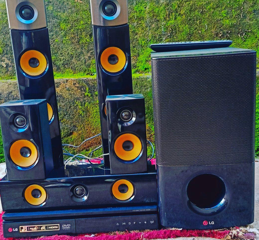 A picture of HOME THEATER