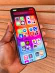 A picture of iPhone XS Max at 750k