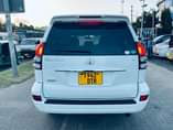 A picture of TOYOTA LAND CRUSER PRADO TX YEAR 2007 ENGINE CODE 2TR