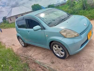 A picture of Toyota passo