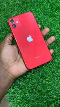 A picture of iPhone 11 Plain