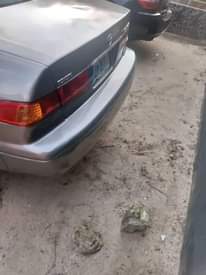 A picture of 2000 Toyota drop light Engine and gear very sound AC