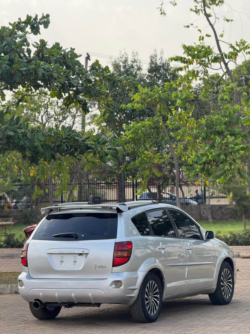 A picture of CLEAN USED PONTIAC VIBE 2007