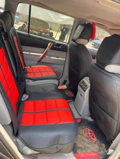 A picture of 2MONTHS USED 2009 TOYOTA HIGHLANDER LIMITED 3 ROLL SEATER THUMB